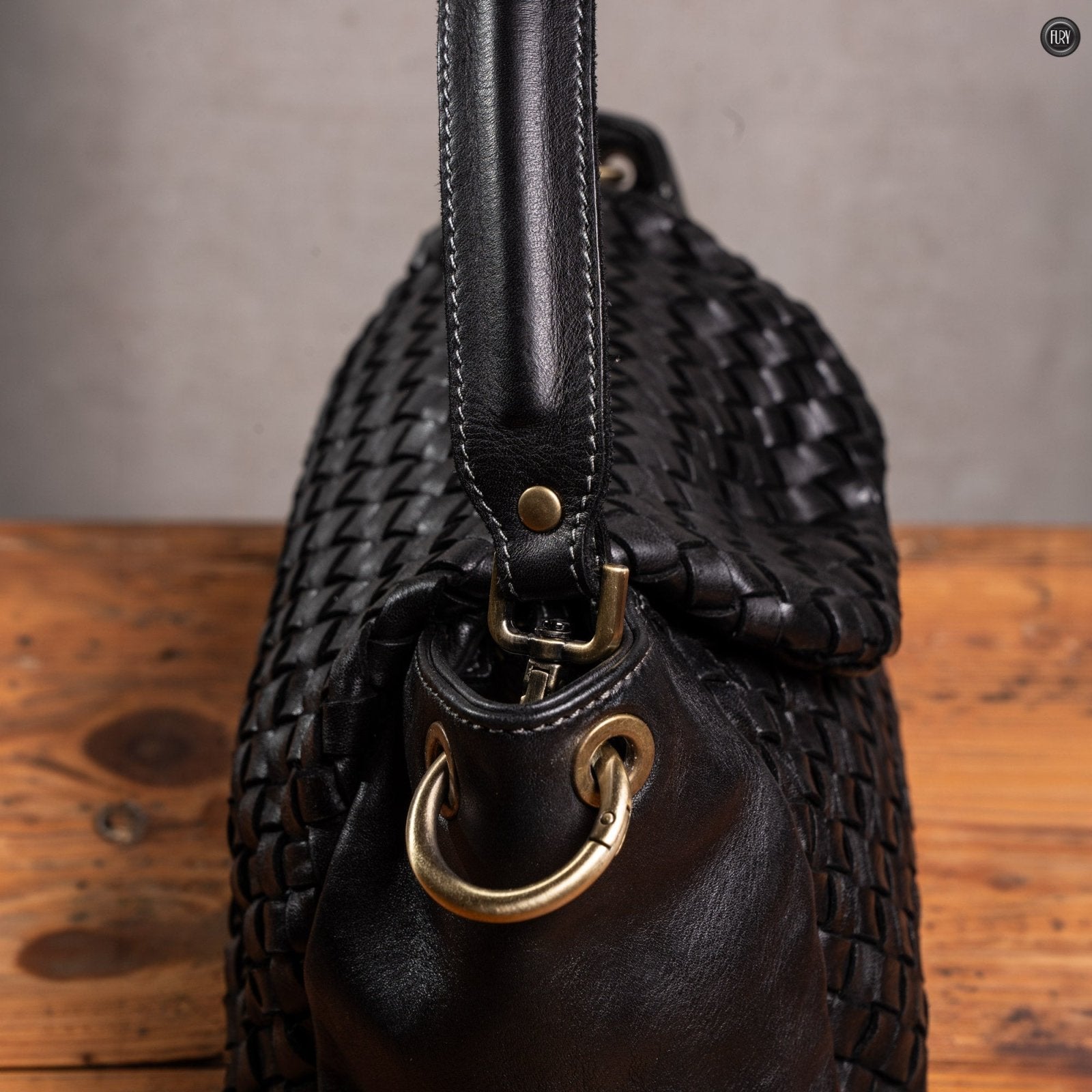 Borsetta Daria in pelle intrecciata - Fury