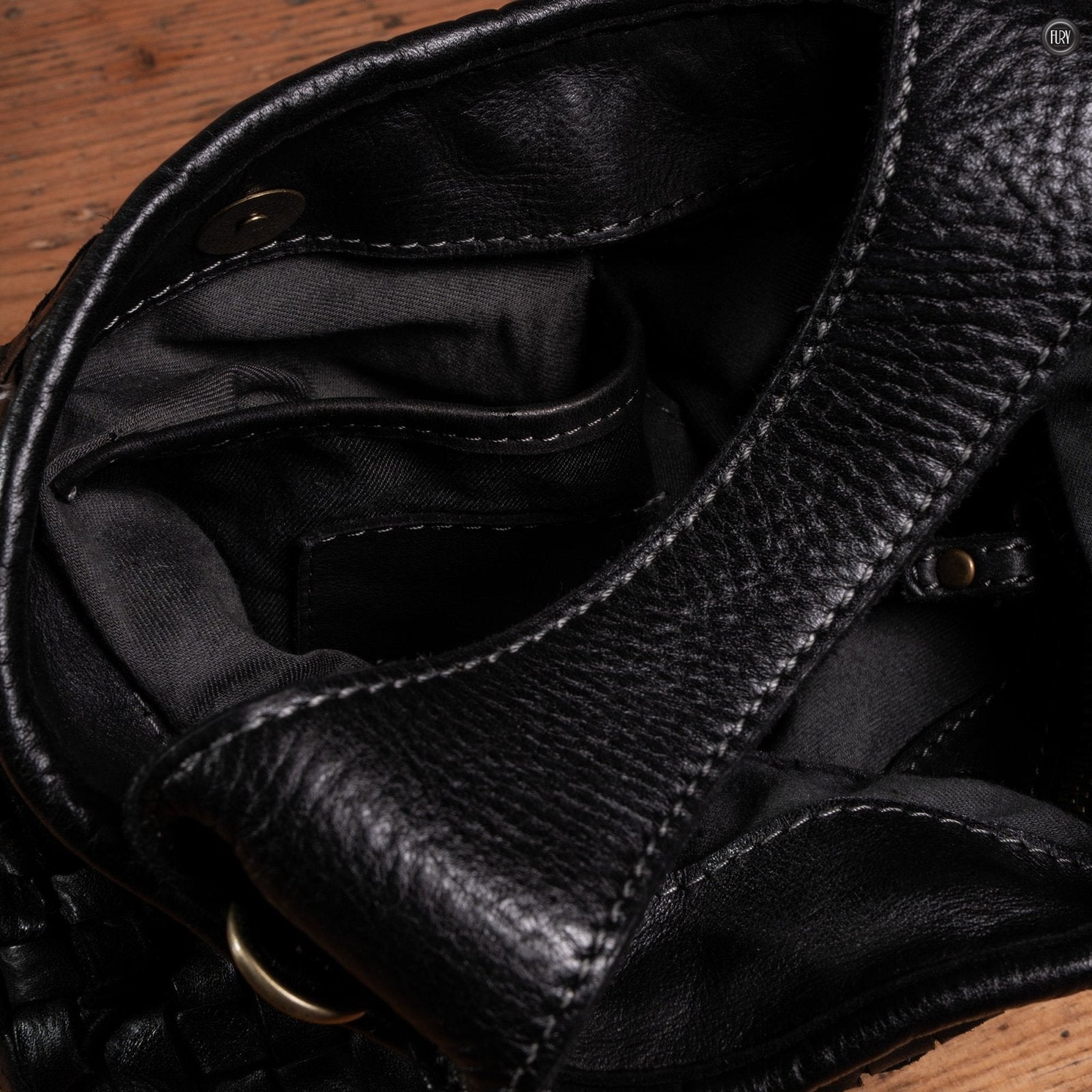 Borsetta Sibilla in pelle intrecciata - Fury