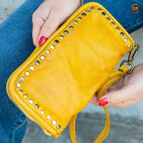 Portafoglio borchiato in pelle Fury Bags#colore_senape