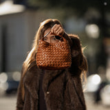 Borsetta Sibilla in pelle intrecciata