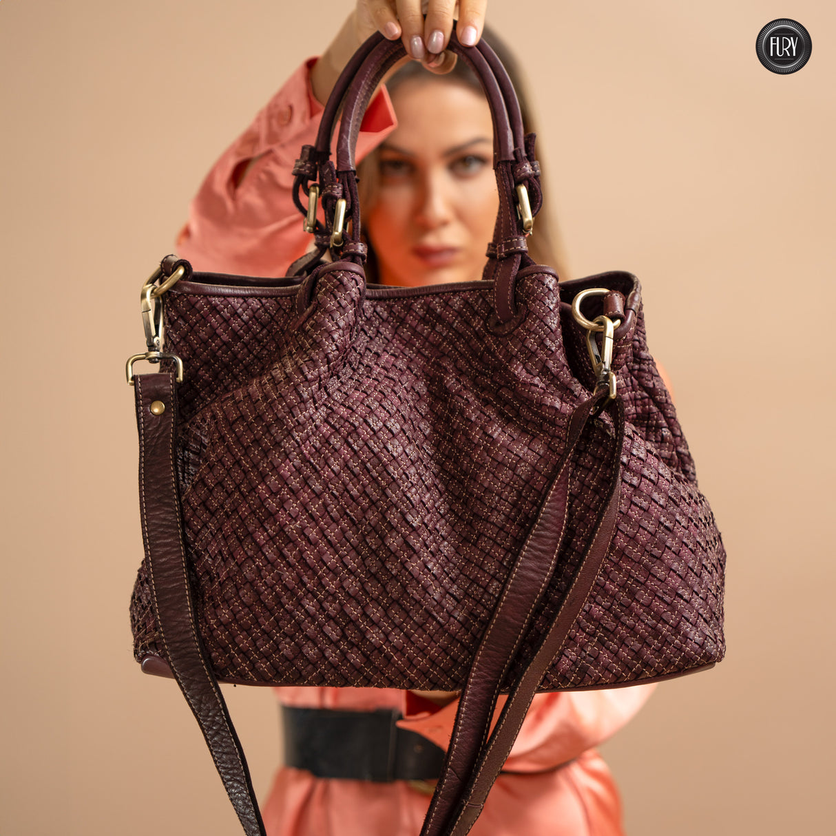 Agata bag in woven leather