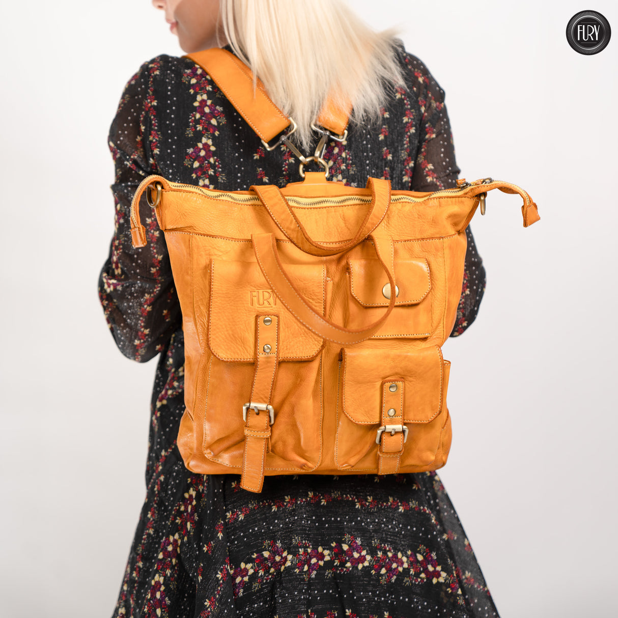 Lucca backpack in leather