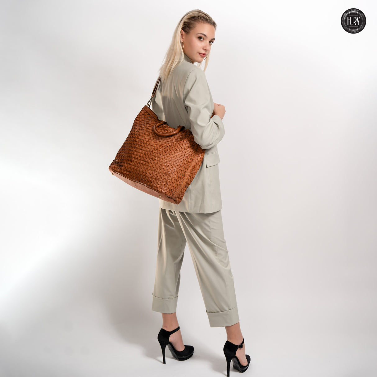 Virginia maxi bag in woven leather