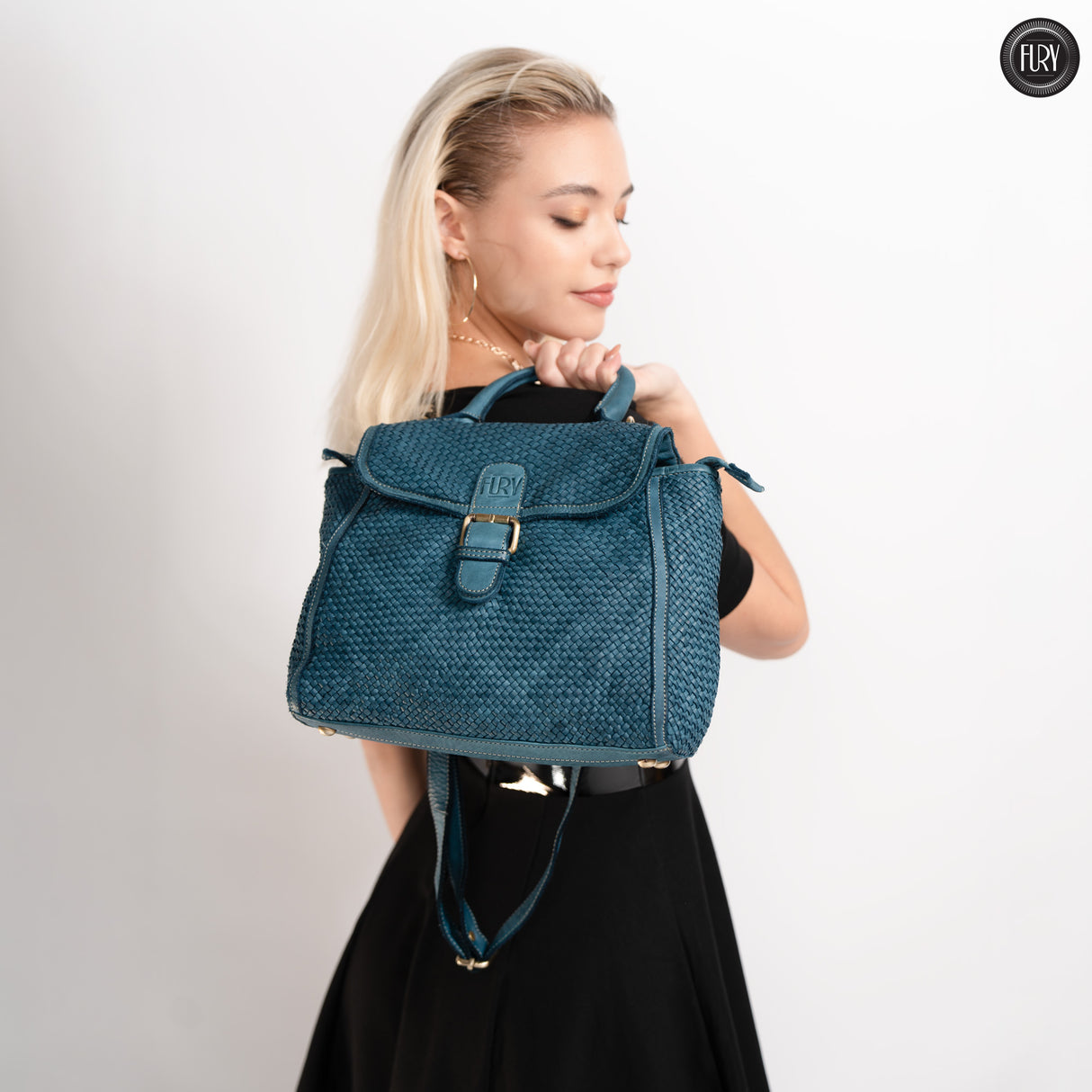 Camilla bag in woven leather