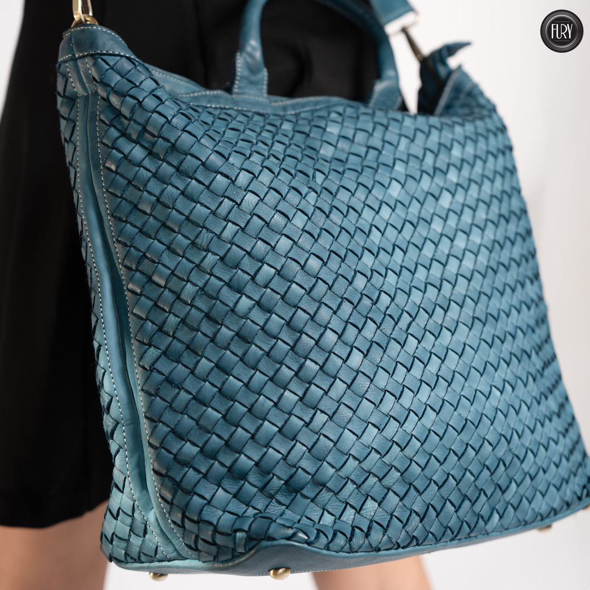 Virginia maxi bag in woven leather