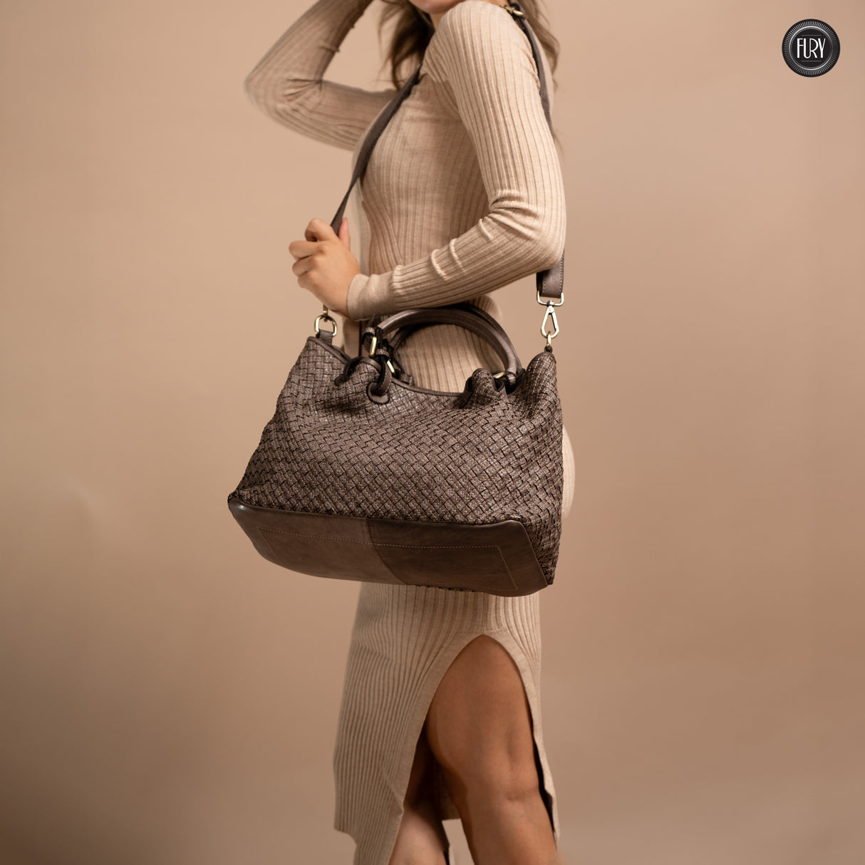 Agata bag in woven leather