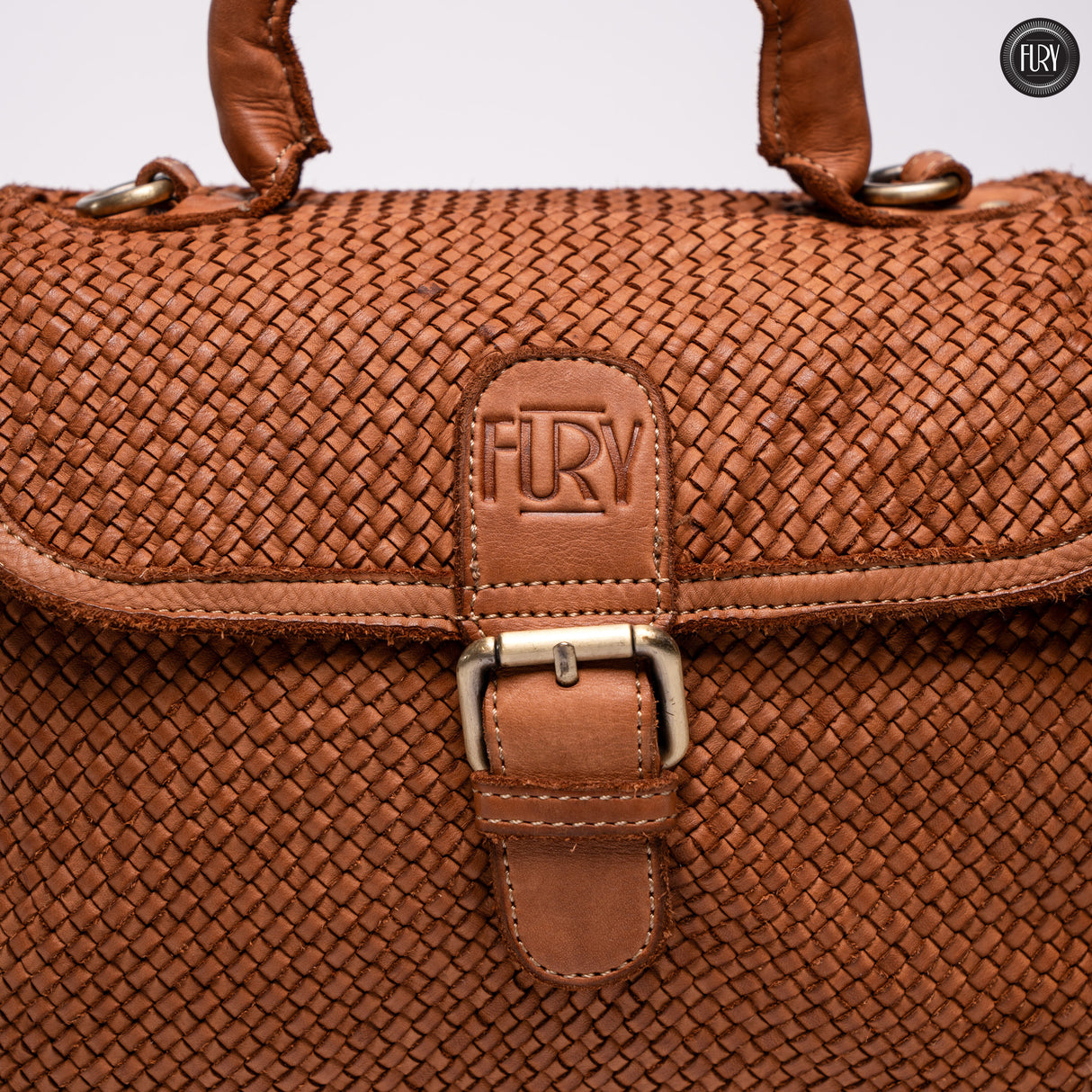 Camilla bag in woven leather