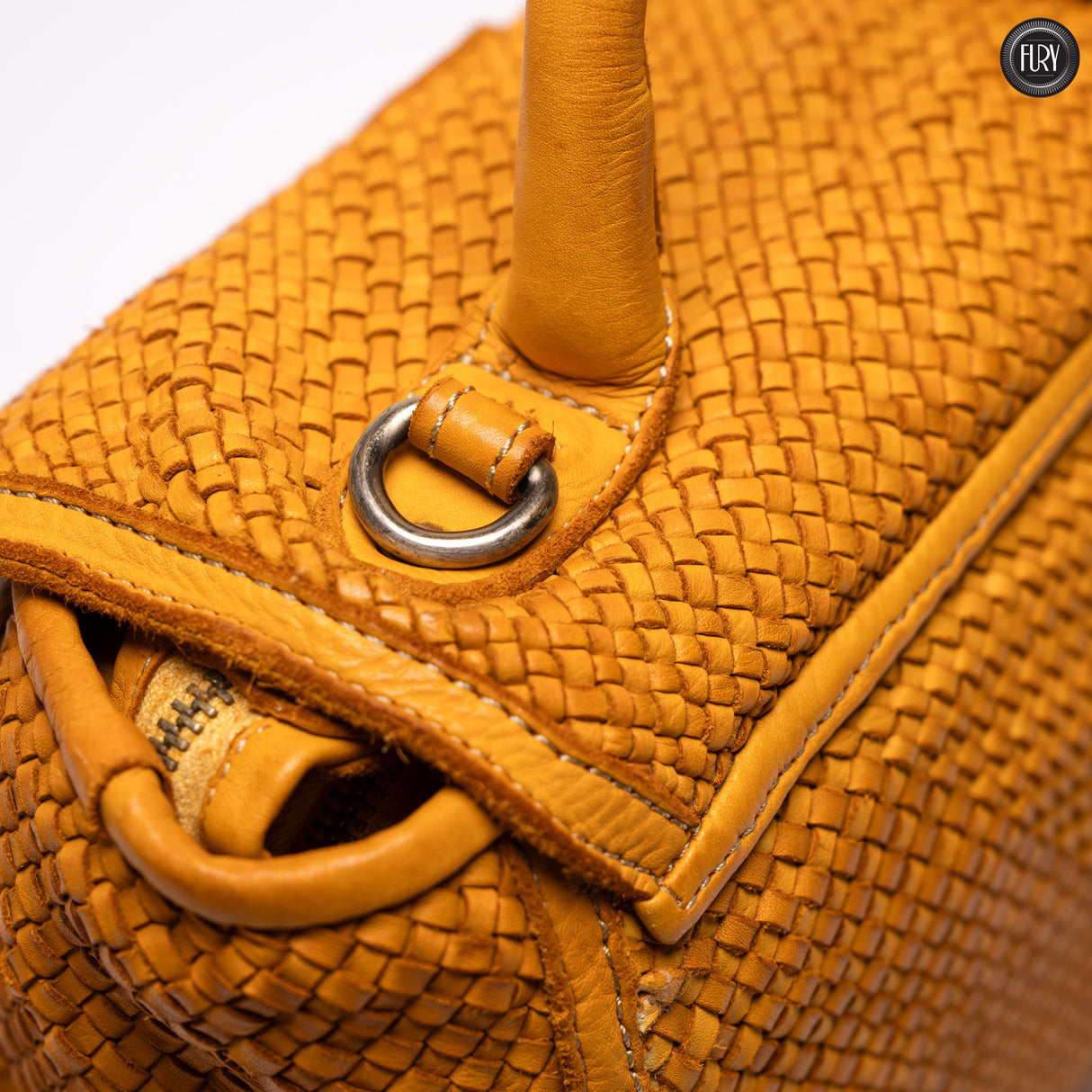 Camilla bag in woven leather