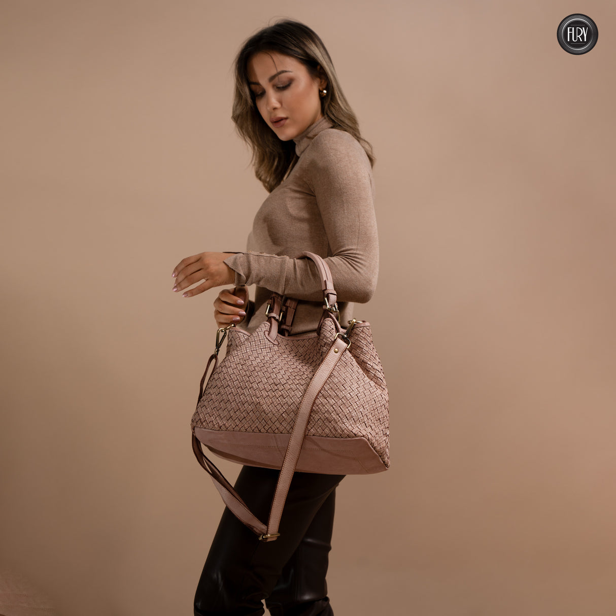 Agata bag in woven leather