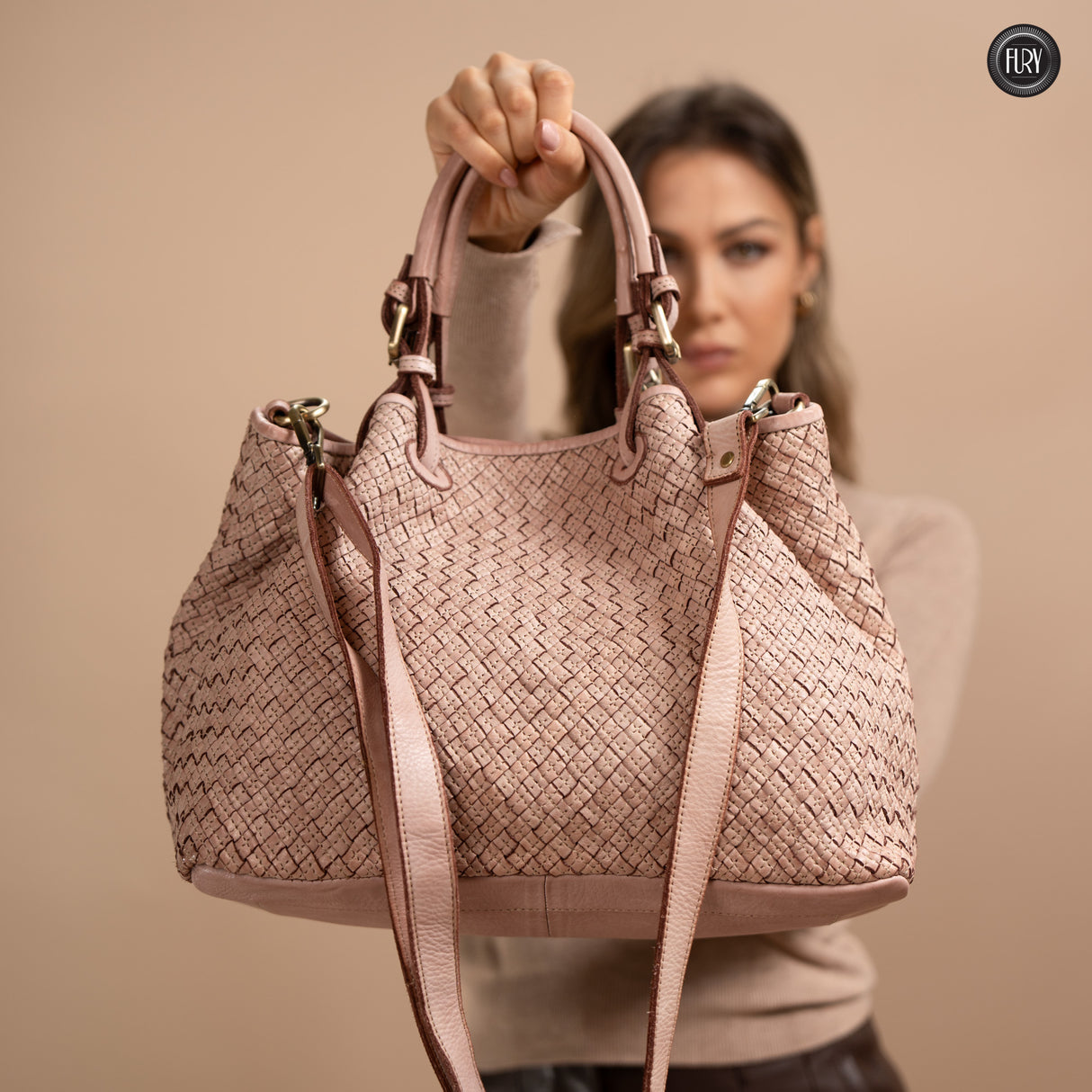 Agata bag in woven leather