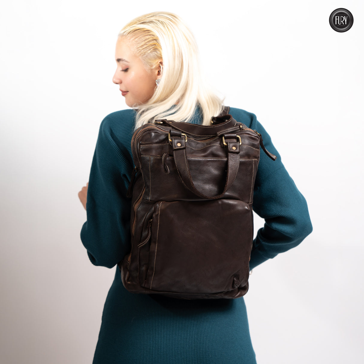 Daily unisex backpack in leather