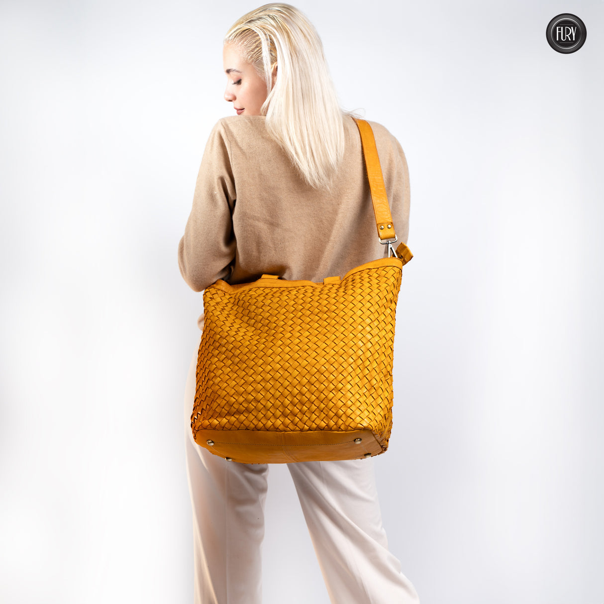 Virginia maxi bag in woven leather