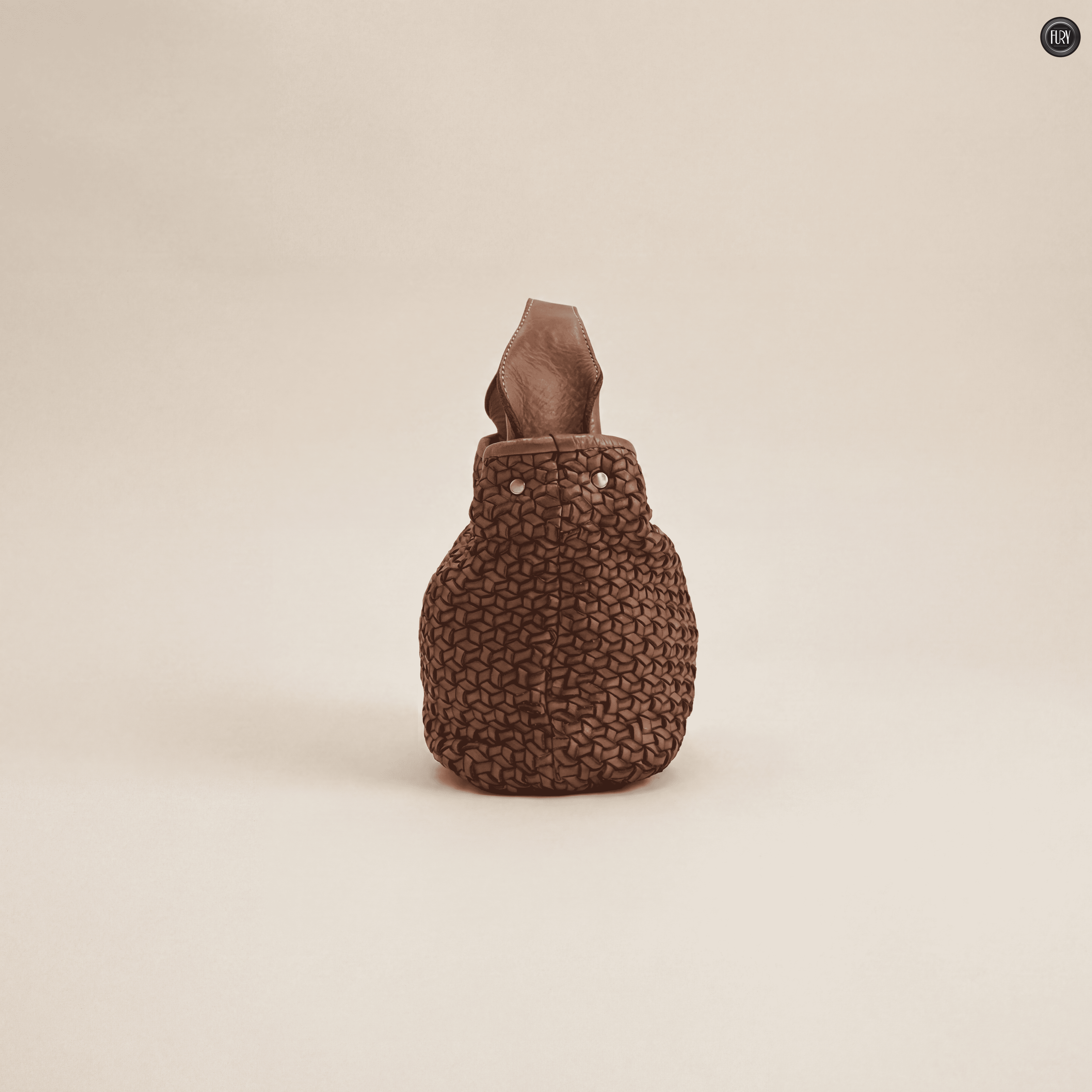 Borsetta Tea in pelle intrecciata