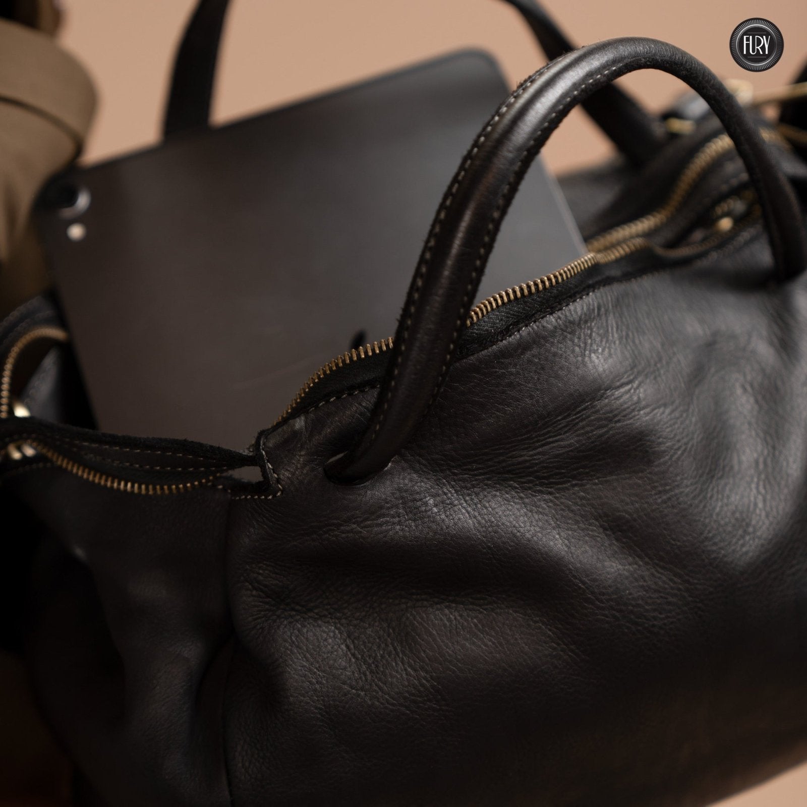 Borsa V in pelle - Fury