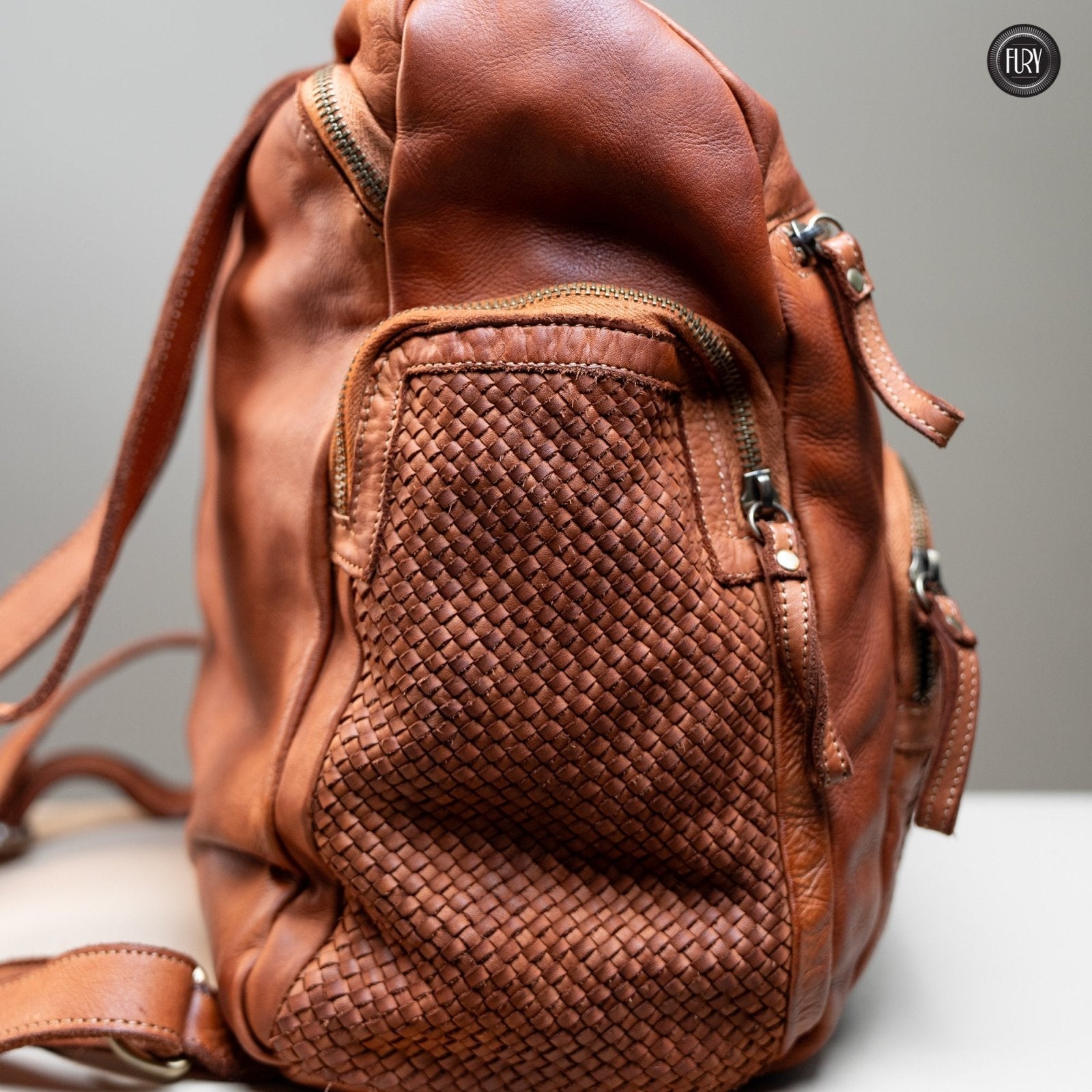 Zainetto Volterra in pelle intrecciata - Preordine - Fury