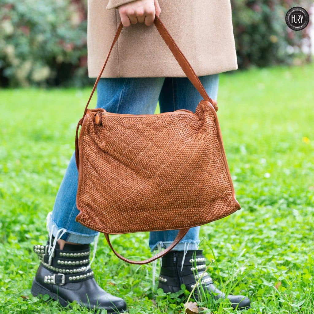 Borsa Rubi in pelle intrecciata Fury Bags#colore_cuoio