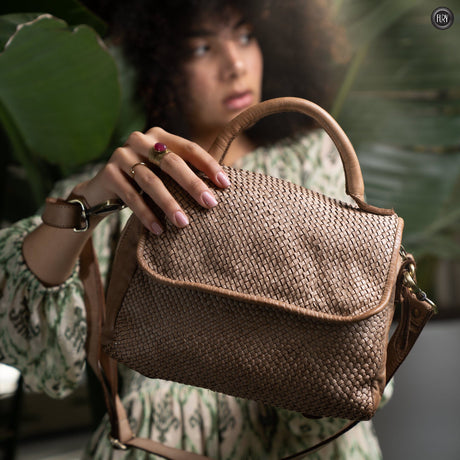 Borsa Siena Maxi in pelle intrecciata Fury Beige