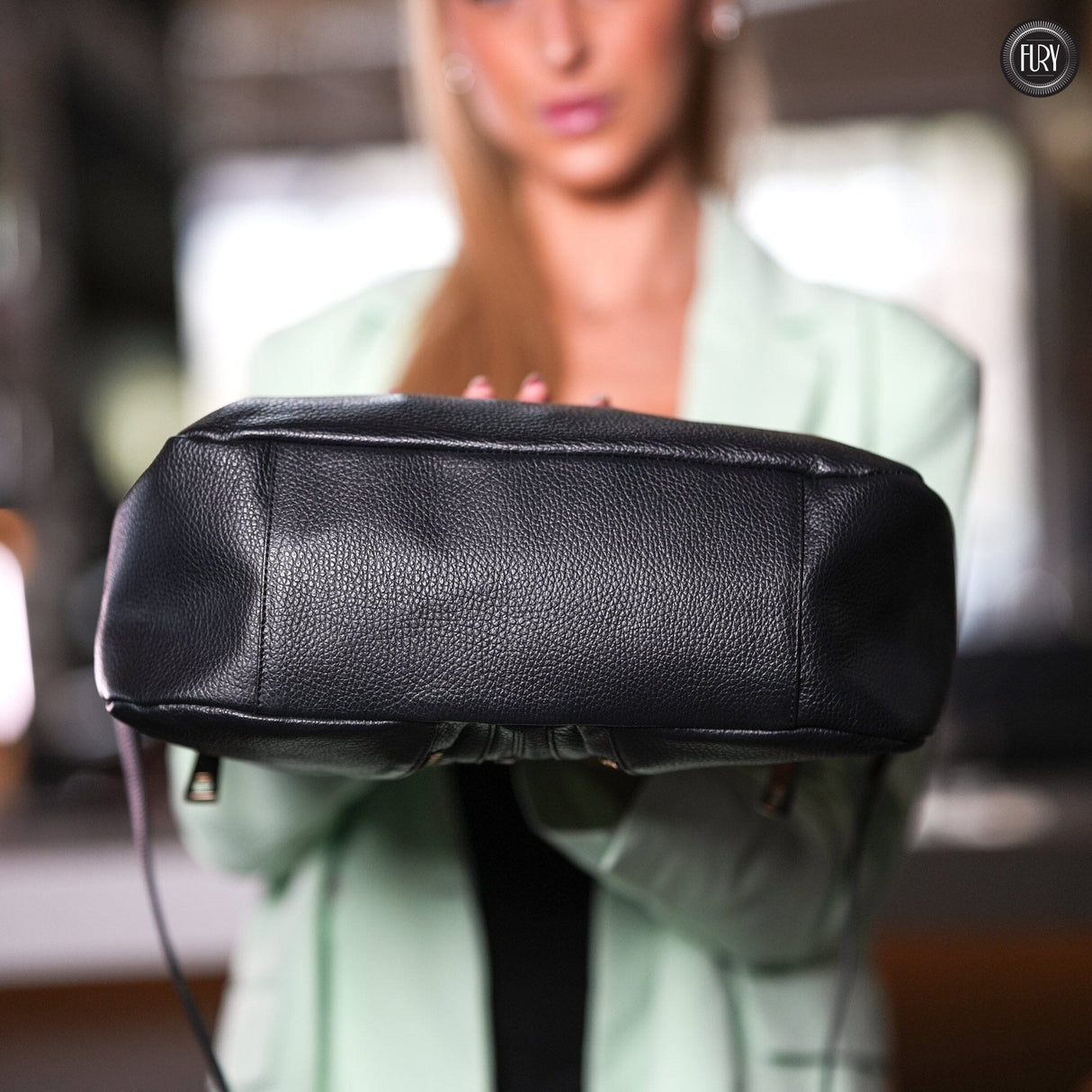 Borsa Yvonne in pelle Fury 