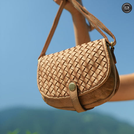 Borsetta Corinna in pelle intrecciata Fury#colore_beige