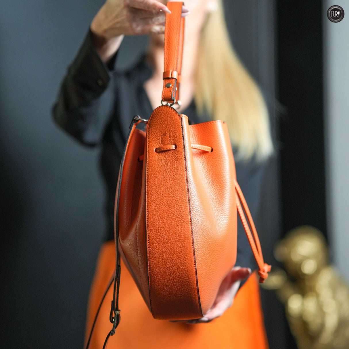 Secchiello Arianna in pelle Fury 